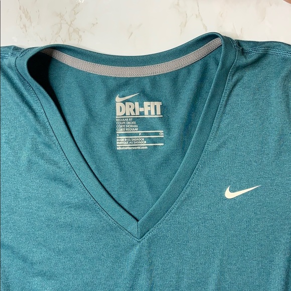 Blue Nike dri-fit top - Picture 3 of 3